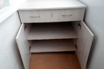 Шкафы и тумбы на балконы и лоджии